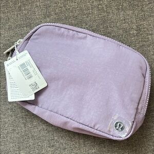 NWT LULULEMON 2L Lavender Belt Bag🪻
